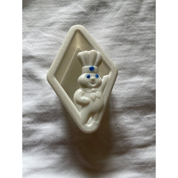 Pillsbury Doughboy Cookie Cutters Set Of 4 Shapes Heart Moon Star Diamond White - Picture 4 of 6